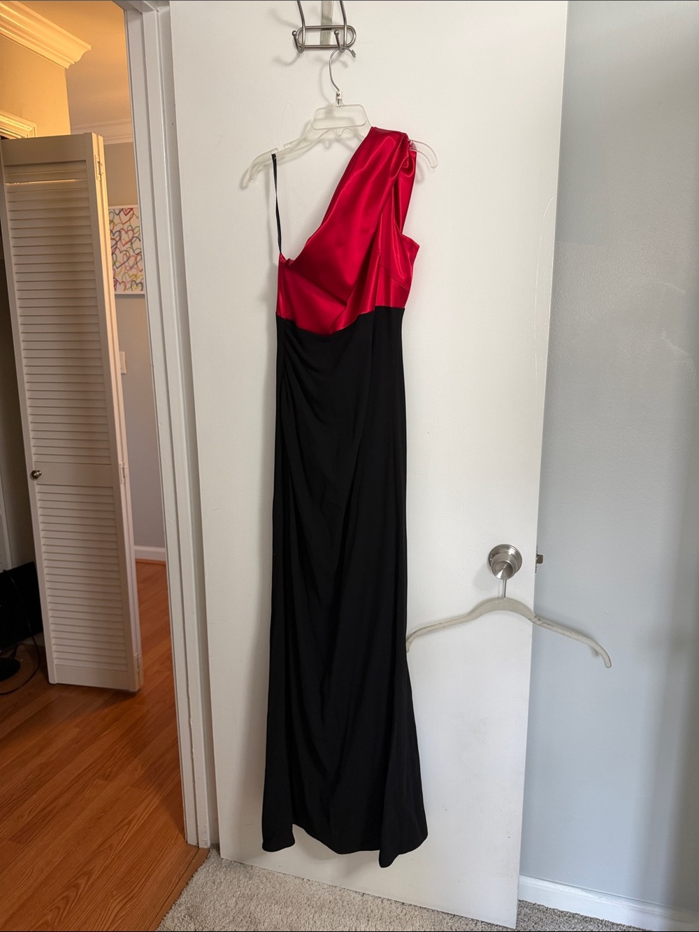 David Meister Red and Black One-Shoulder Evening Gown